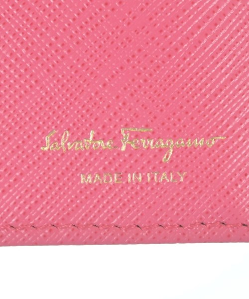 Salvatore Ferragamo（サルバトーレフェラガモ）ショルダーバッグ ピンク サイズ:- レディース/2200710445490