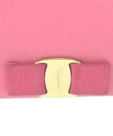 Salvatore Ferragamo（サルバトーレフェラガモ）ショルダーバッグ ピンク サイズ:- レディース/2200710445490