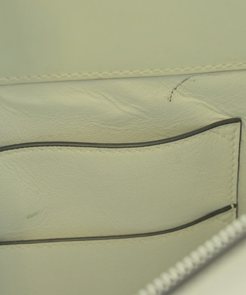 Salvatore Ferragamo（サルバトーレフェラガモ）ハンドバッグ 白 サイズ:- レディース/2200664129163