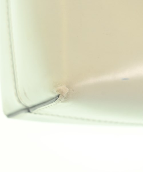 Salvatore Ferragamo（サルバトーレフェラガモ）ハンドバッグ 白 サイズ:- レディース/2200664129163