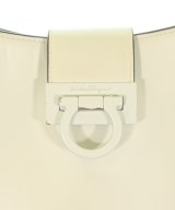 Salvatore Ferragamo（サルバトーレフェラガモ）ハンドバッグ 白 サイズ:- レディース/2200664129163