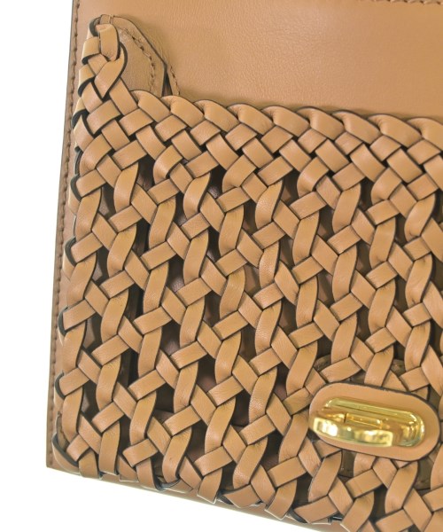 Salvatore Ferragamo（サルバトーレフェラガモ）ショルダーバッグ ベージュ サイズ:- レディース/2200663929290