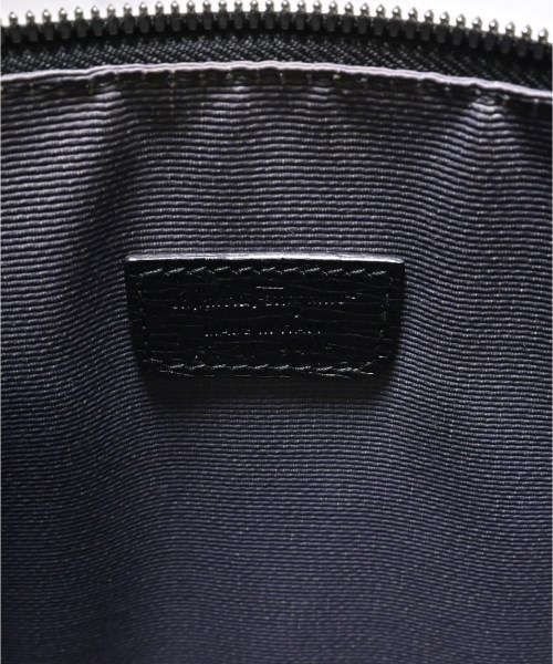 Salvatore Ferragamo（サルバトーレフェラガモ）クラッチバッグ 黒 サイズ:- レディース/2200665758119