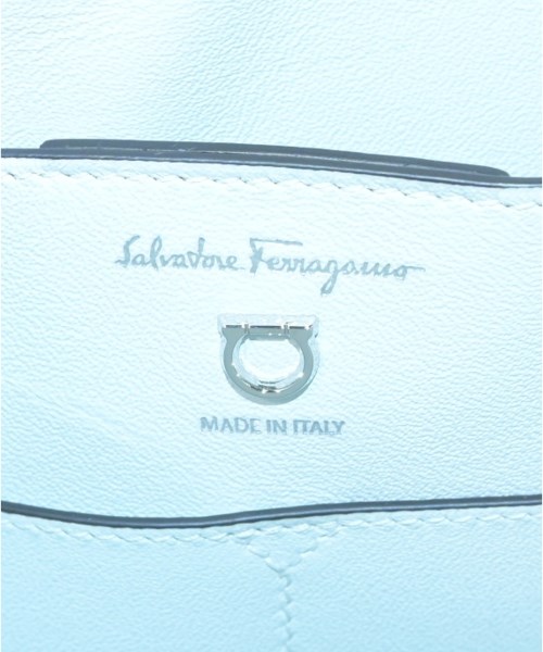 Salvatore Ferragamo（サルバトーレフェラガモ）ショルダーバッグ 白 サイズ:- レディース/2200663363247