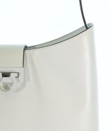 Salvatore Ferragamo（サルバトーレフェラガモ）ショルダーバッグ 白 サイズ:- レディース/2200663363247