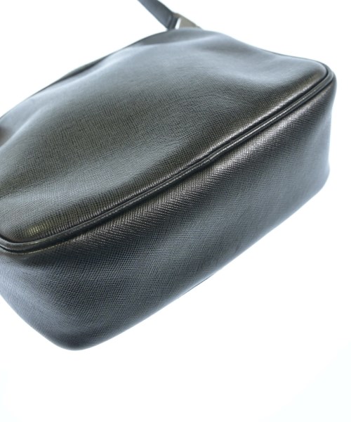 Salvatore Ferragamo（サルバトーレフェラガモ）ショルダーバッグ 黒 サイズ:- レディース/2200667229259