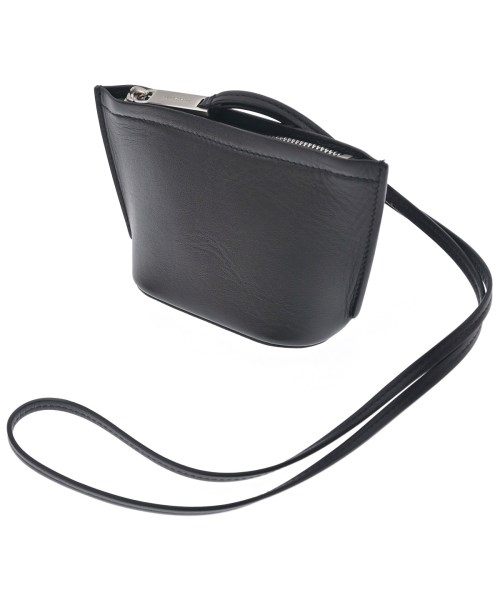 Salvatore Ferragamo(サルバトーレフェラガモ)ポーチ 黒 サイズ:-/2200672052095