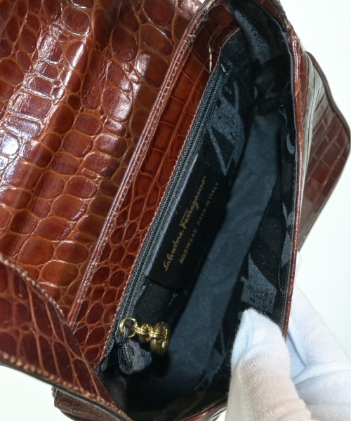 Salvatore Ferragamo（サルバトーレフェラガモ）ショルダーバッグ 茶 サイズ:- レディース/2200672256172