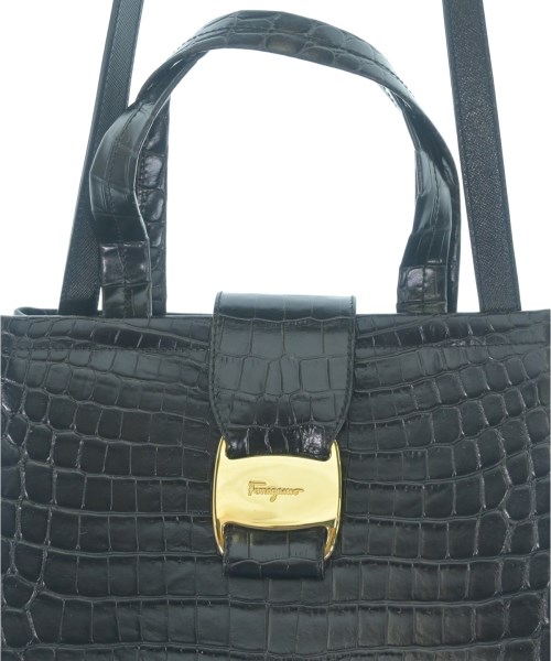 Salvatore Ferragamo（サルバトーレフェラガモ）ハンドバッグ 黒 サイズ:- レディース/2200672256288
