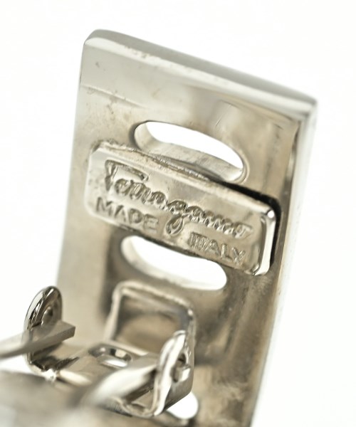 Salvatore Ferragamo（サルバトーレフェラガモ）ピアス・イヤリング シルバー サイズ:- レディース/2200672256486