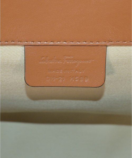 Salvatore Ferragamo（サルバトーレフェラガモ）ハンドバッグ ベージュ サイズ:- レディース/2200672256547