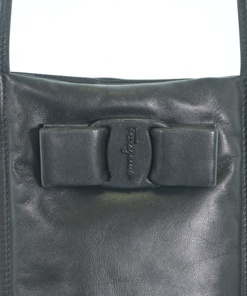 Salvatore Ferragamo（サルバトーレフェラガモ）ショルダーバッグ 黒 サイズ:- レディース/2200719902246