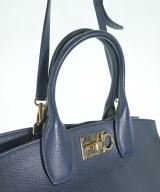 Salvatore Ferragamo（サルバトーレフェラガモ）ハンドバッグ 紺 サイズ:- レディース/2200719902390
