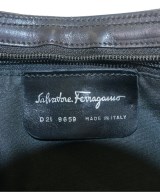 Salvatore Ferragamo（サルバトーレフェラガモ）ショルダーバッグ 茶 サイズ:- レディース/2200719902475