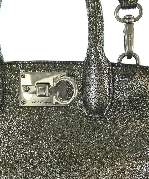 Salvatore Ferragamo（サルバトーレフェラガモ）ハンドバッグ シルバー サイズ:- レディース/2200719903281