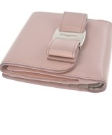 Salvatore Ferragamo（サルバトーレフェラガモ）財布・コインケース ピンク サイズ:- レディース/2200719903960