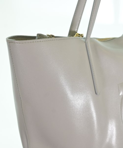 Salvatore Ferragamo（サルバトーレフェラガモ）トートバッグ グレー サイズ:- レディース/2200719903984