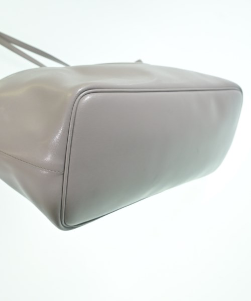 Salvatore Ferragamo（サルバトーレフェラガモ）トートバッグ グレー サイズ:- レディース/2200719903984