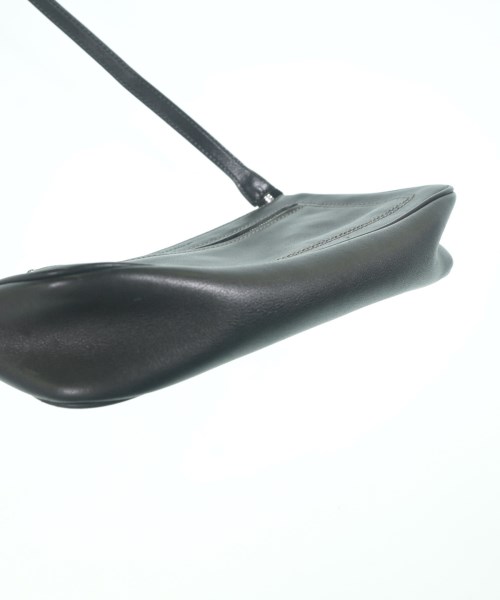 Salvatore Ferragamo（サルバトーレフェラガモ）ショルダーバッグ 黒 サイズ:- レディース/2200719904066