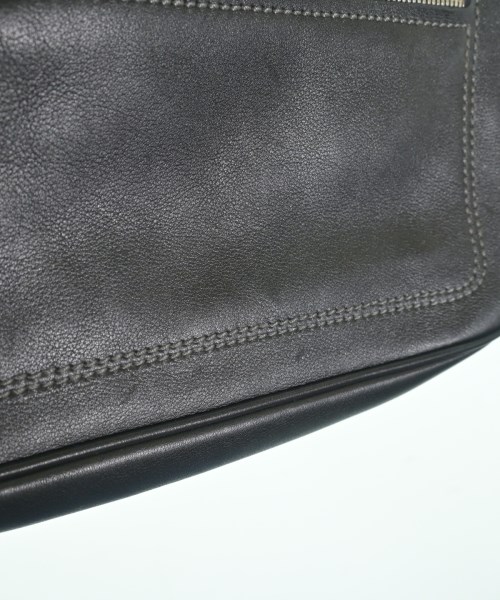 Salvatore Ferragamo（サルバトーレフェラガモ）ショルダーバッグ 黒 サイズ:- レディース/2200719904066