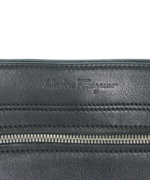 Salvatore Ferragamo（サルバトーレフェラガモ）ショルダーバッグ 黒 サイズ:- レディース/2200719904240