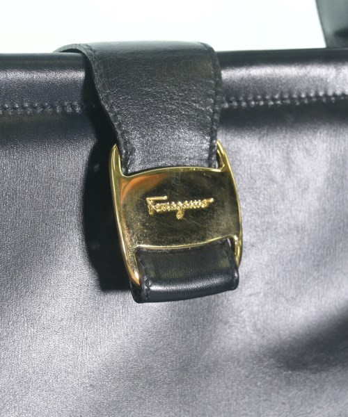 Salvatore Ferragamo（サルバトーレフェラガモ）ショルダーバッグ 黒 サイズ:- レディース/2200719953774