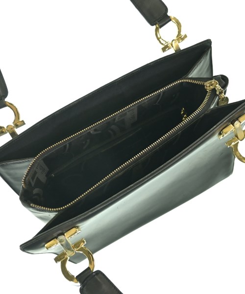 Salvatore Ferragamo（サルバトーレフェラガモ）ショルダーバッグ 黒 サイズ:- レディース/2200720483161