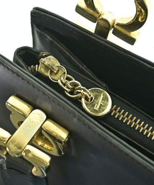 Salvatore Ferragamo（サルバトーレフェラガモ）ショルダーバッグ 黒 サイズ:- レディース/2200720483161