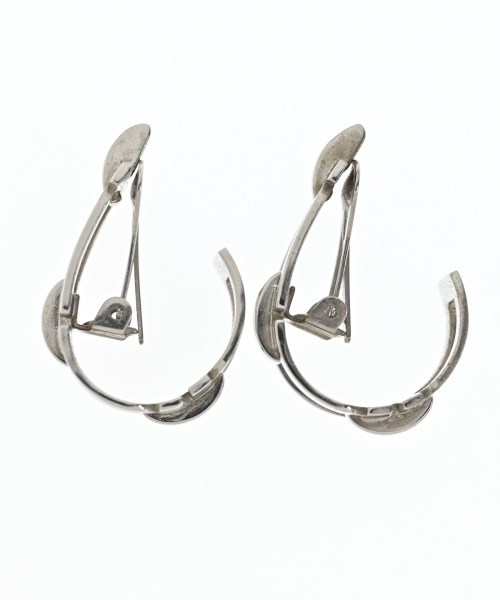 Salvatore Ferragamo（サルバトーレフェラガモ）ピアス・イヤリング シルバー サイズ:- レディース/2200720483260