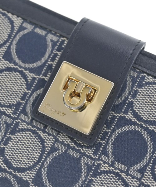 Salvatore Ferragamo（サルバトーレフェラガモ）財布・コインケース 紺 サイズ:- レディース/2200720483444