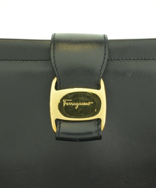 Salvatore Ferragamo（サルバトーレフェラガモ）ショルダーバッグ 黒 サイズ:- レディース/2200720483789
