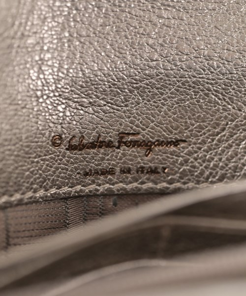 Salvatore Ferragamo（サルバトーレフェラガモ）財布・コインケース ベージュ サイズ:- レディース/2200720484304