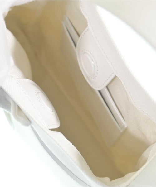Salvatore Ferragamo（サルバトーレフェラガモ）ハンドバッグ 白 サイズ:- レディース/2200720599039