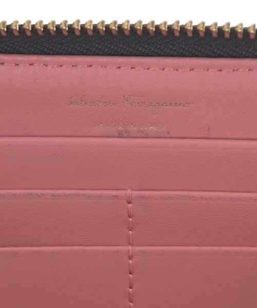 Salvatore Ferragamo（サルバトーレフェラガモ）財布・コインケース 茶 サイズ:- レディース/2200722007310