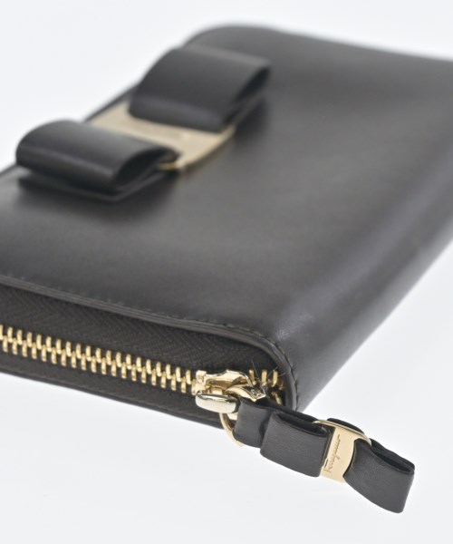 Salvatore Ferragamo（サルバトーレフェラガモ）財布・コインケース 茶 サイズ:- レディース/2200722007310