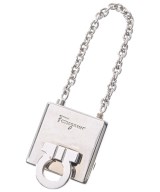 Salvatore Ferragamo（サルバトーレフェラガモ）キーケース・キーホルダー シルバー サイズ:- レディース/2200722179567