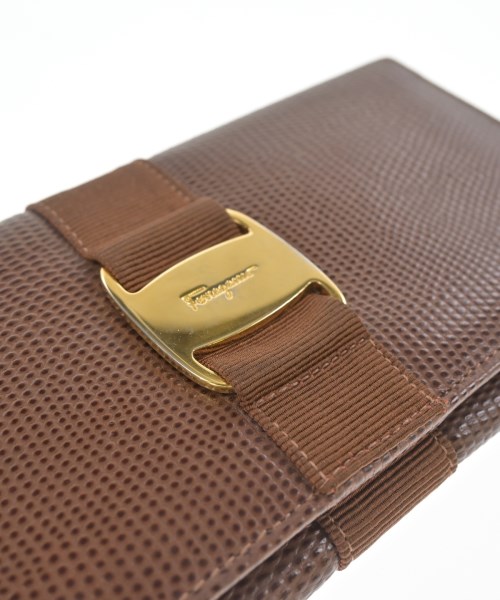 Salvatore Ferragamo（サルバトーレフェラガモ）財布・コインケース 茶 サイズ:- レディース/2200722313138