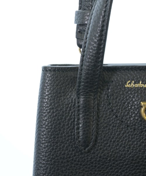 Salvatore Ferragamo（サルバトーレフェラガモ）ショルダーバッグ 黒 サイズ:- レディース/2200722558041