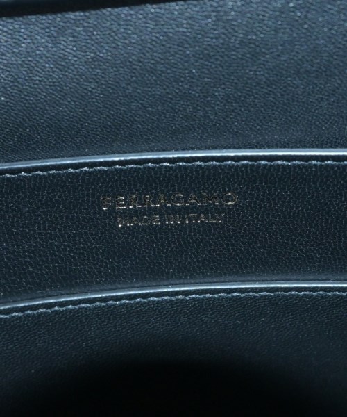 Salvatore Ferragamo（サルバトーレフェラガモ）ショルダーバッグ 黒 サイズ:- レディース/2200724273034