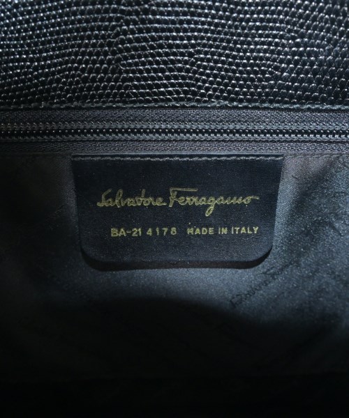 Salvatore Ferragamo（サルバトーレフェラガモ）ショルダーバッグ 黒 サイズ:- レディース/2200724273072