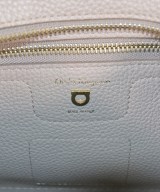 Salvatore Ferragamo（サルバトーレフェラガモ）ハンドバッグ ベージュ サイズ:- レディース/2200724273133