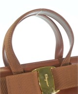 Salvatore Ferragamo（サルバトーレフェラガモ）ショルダーバッグ 茶 サイズ:- レディース/2200724273157