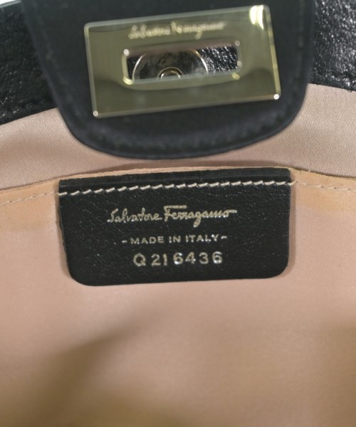 Salvatore Ferragamo（サルバトーレフェラガモ）ショルダーバッグ 黒 サイズ:- レディース/2200724273188