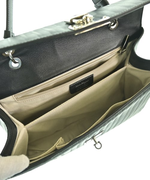 Salvatore Ferragamo（サルバトーレフェラガモ）ハンドバッグ 黒 サイズ:- レディース/2200724273232