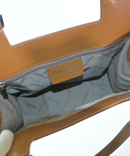 Salvatore Ferragamo（サルバトーレフェラガモ）ハンドバッグ 茶 サイズ:- レディース/2200724273287