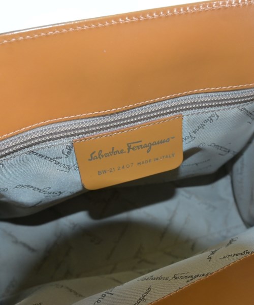 Salvatore Ferragamo（サルバトーレフェラガモ）ハンドバッグ 茶 サイズ:- レディース/2200724273287
