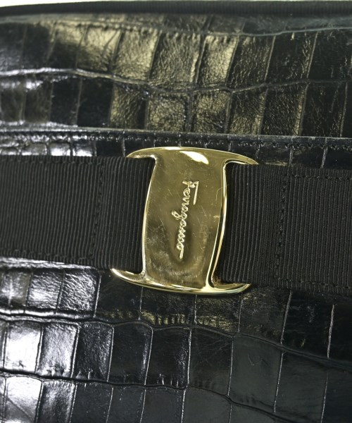 Salvatore Ferragamo（サルバトーレフェラガモ）ショルダーバッグ 黒 サイズ:- レディース/2200724273294