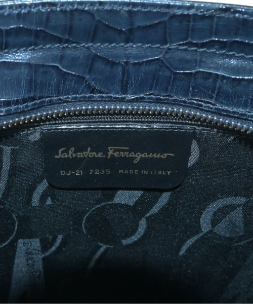 Salvatore Ferragamo（サルバトーレフェラガモ）ショルダーバッグ 黒 サイズ:- レディース/2200724273348