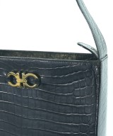 Salvatore Ferragamo（サルバトーレフェラガモ）ショルダーバッグ 黒 サイズ:- レディース/2200724273348
