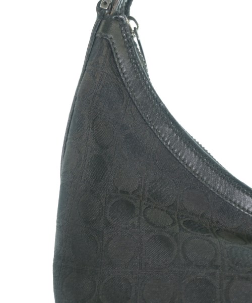 Salvatore Ferragamo（サルバトーレフェラガモ）ショルダーバッグ 黒 サイズ:- レディース/2200724274789